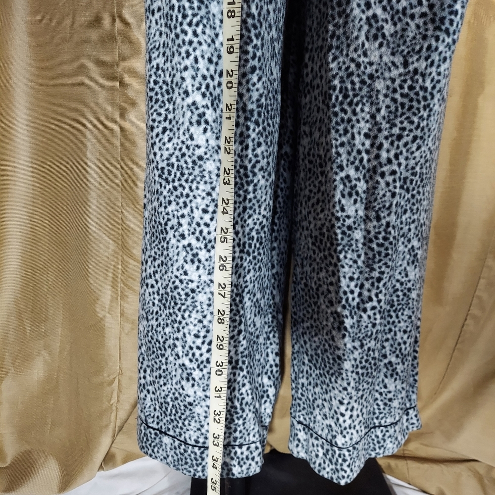 SOLD🚫🚫🚫Anne Klein gray sleep pants - Picture 6 of 10
